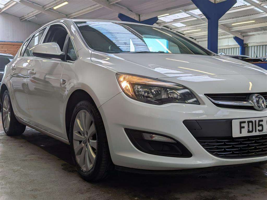 <p>2015 VAUXHALL ASTRA TECH LINE</p>