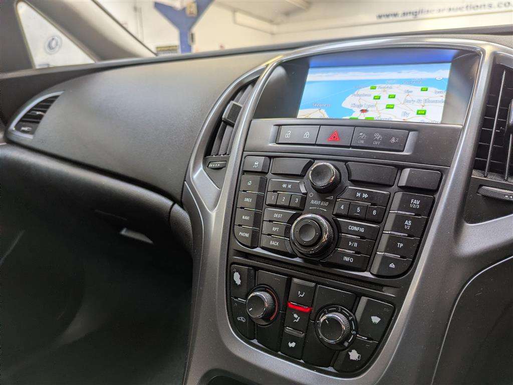 <p>2015 VAUXHALL ASTRA TECH LINE</p>