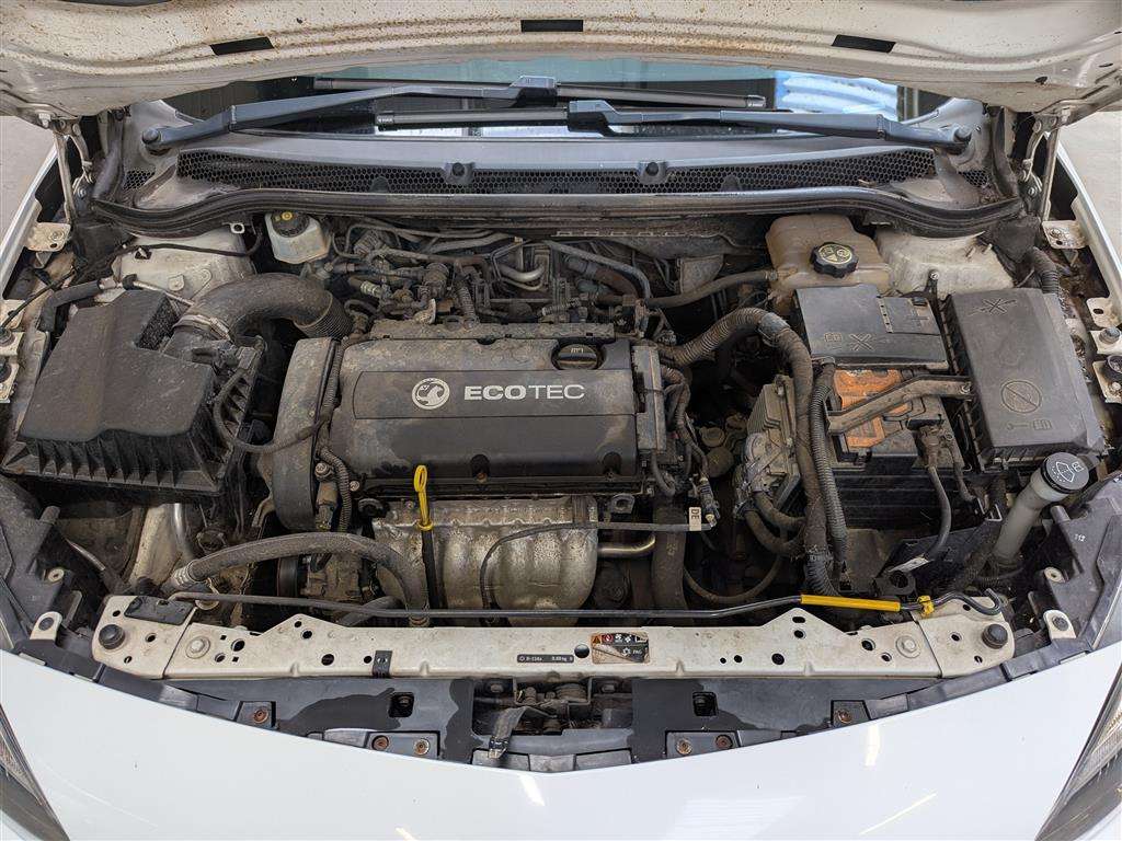 <p>2015 VAUXHALL ASTRA TECH LINE</p>