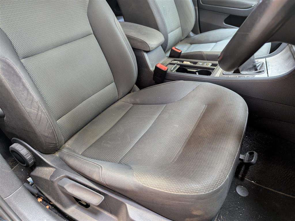 <p>2013 VOLKSWAGEN GOLF SE BLUEMOTION TECH T</p>