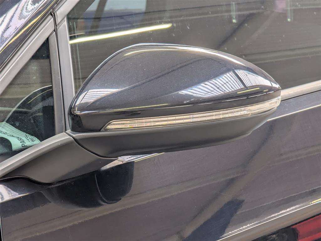 <p>2013 VOLKSWAGEN GOLF SE BLUEMOTION TECH T</p>