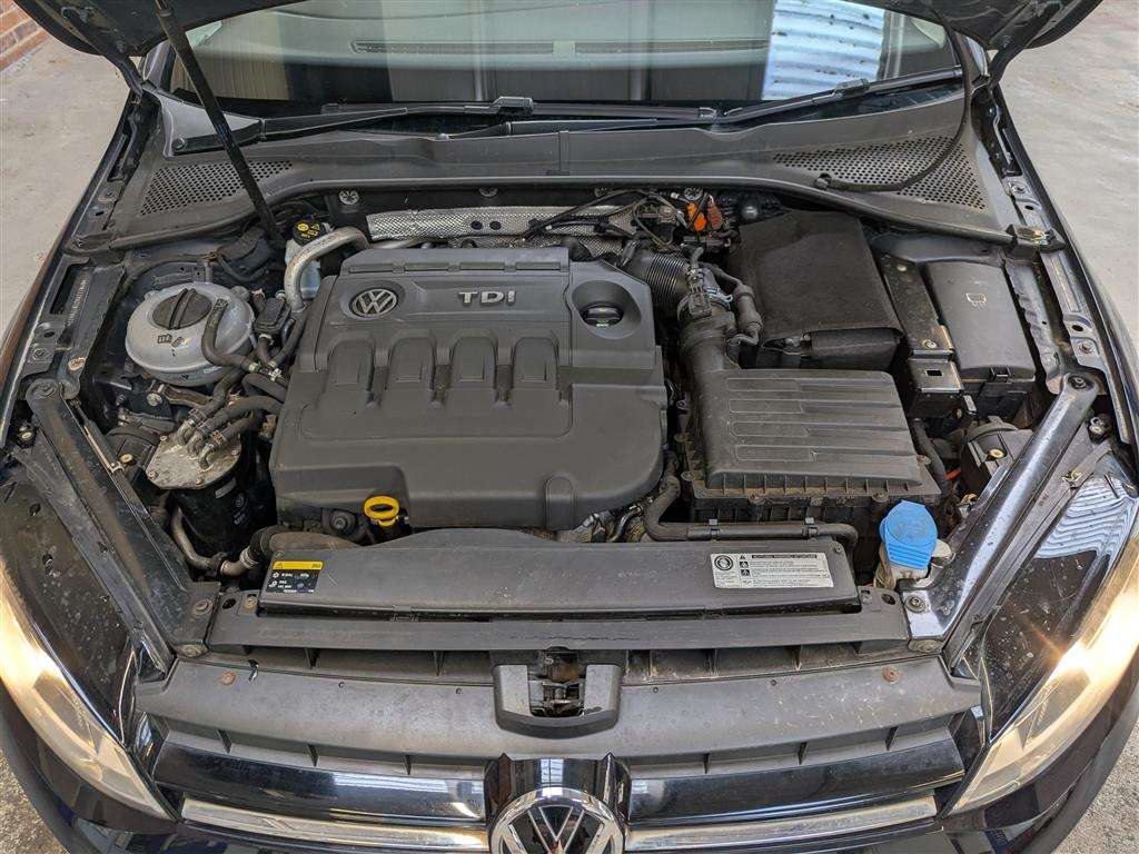 <p>2013 VOLKSWAGEN GOLF SE BLUEMOTION TECH T</p>