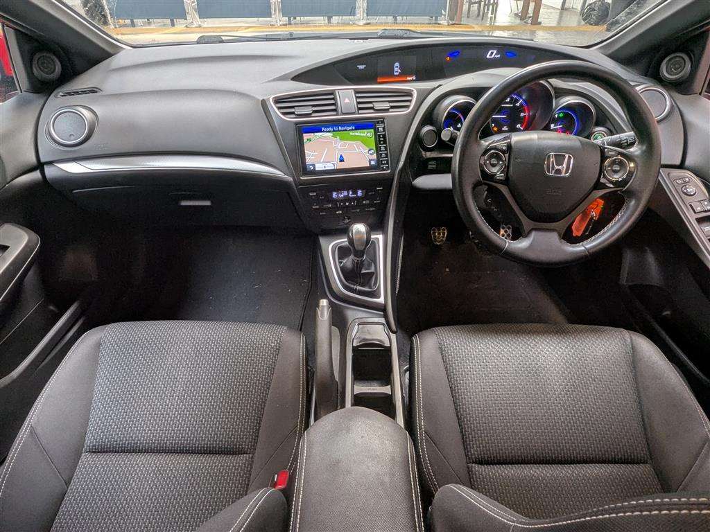 <p>2015 HONDA CIVIC I-DTEC SPORT NAVI</p>