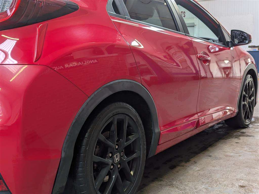 <p>2015 HONDA CIVIC I-DTEC SPORT NAVI</p>