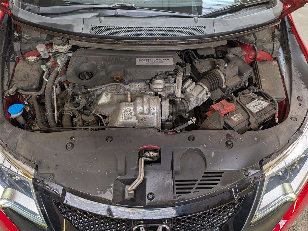 <p>2015 HONDA CIVIC I-DTEC SPORT NAVI</p>