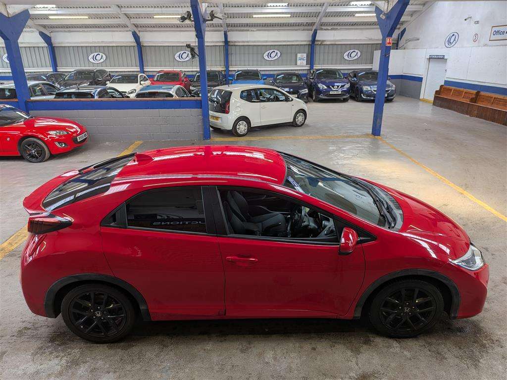 <p>2015 HONDA CIVIC I-DTEC SPORT NAVI</p>