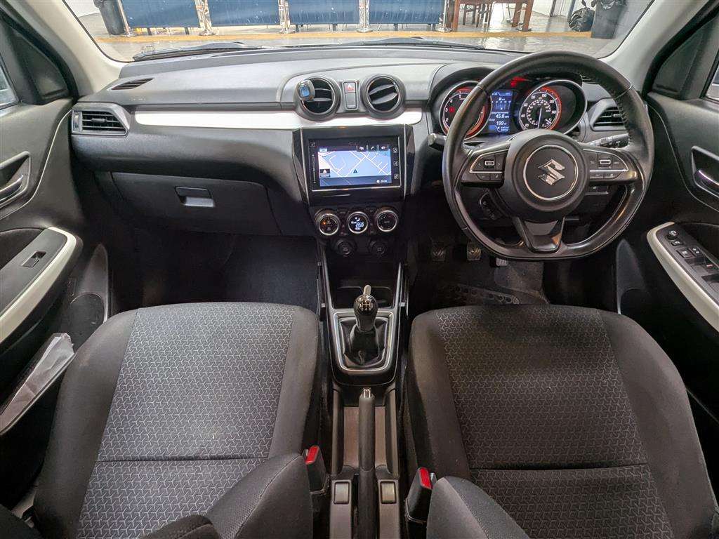 <p>2018 SUZUKI SWIFT SZ5 DUALJET SHVS AL</p>