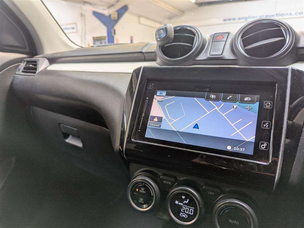 <p>2018 SUZUKI SWIFT SZ5 DUALJET SHVS AL</p>