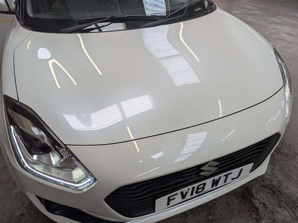 <p>2018 SUZUKI SWIFT SZ5 DUALJET SHVS AL</p>