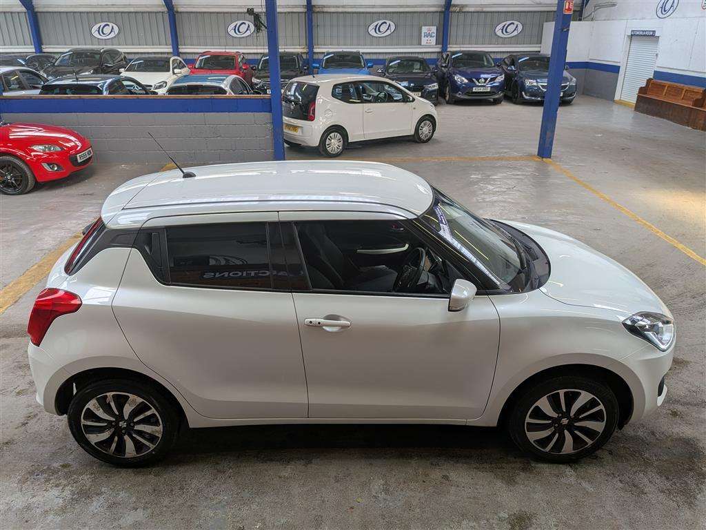 <p>2018 SUZUKI SWIFT SZ5 DUALJET SHVS AL</p>
