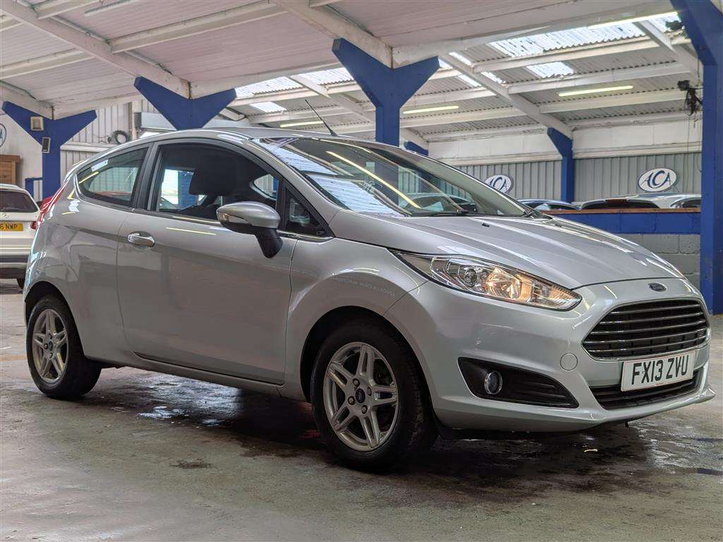 <p>2013 FORD FIESTA ZETEC</p>