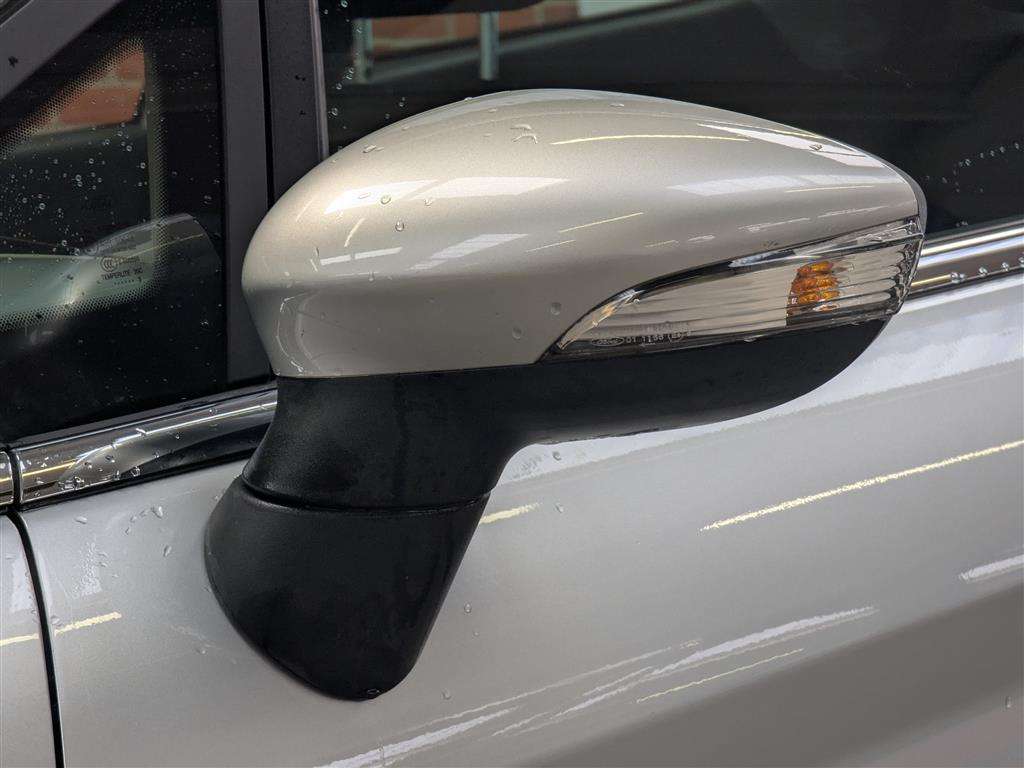 <p>2013 FORD FIESTA ZETEC</p>