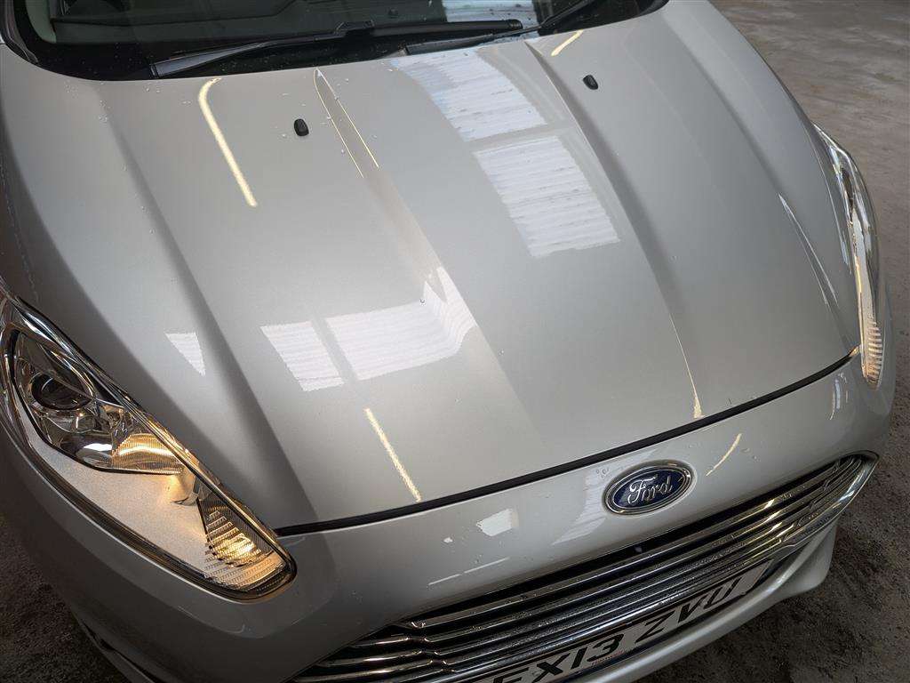 <p>2013 FORD FIESTA ZETEC</p>