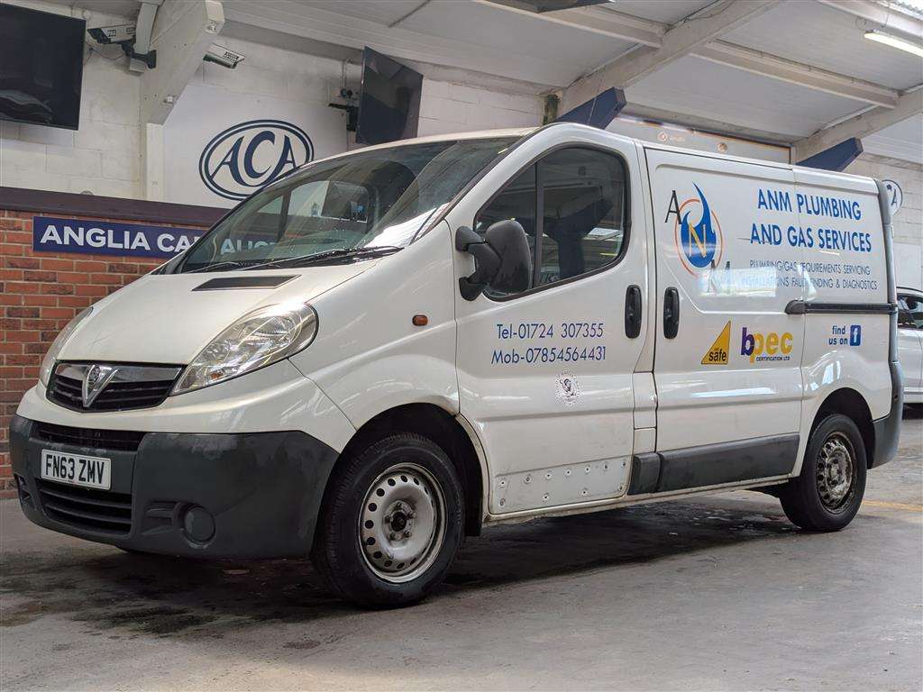 <p>2013 VAUXHALL VIVARO 2700 CDTI 89 SWB</p>