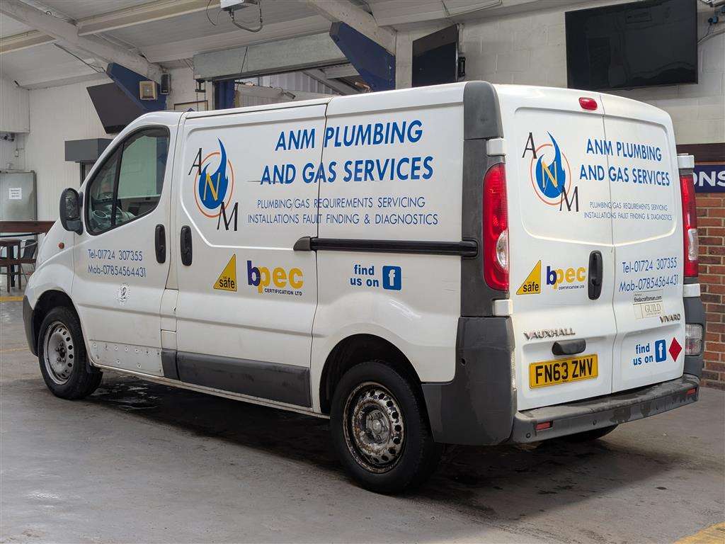 <p>2013 VAUXHALL VIVARO 2700 CDTI 89 SWB</p>