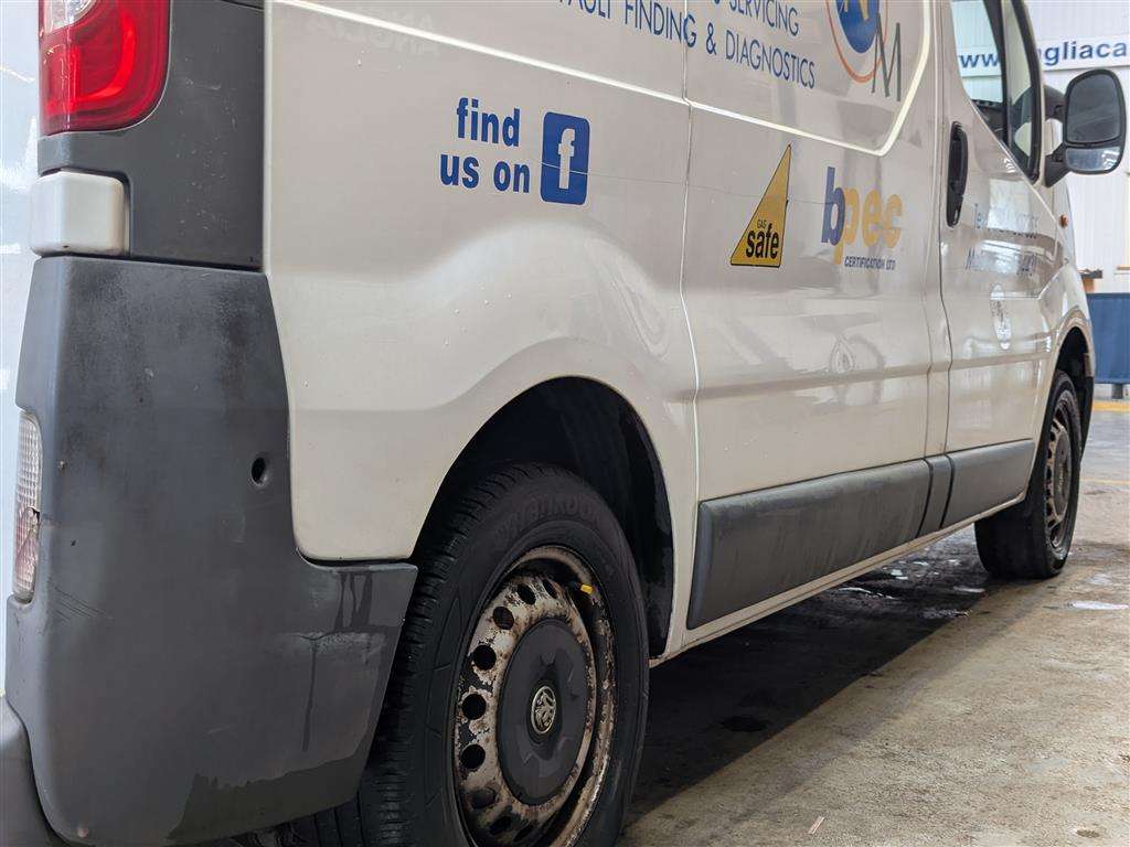 <p>2013 VAUXHALL VIVARO 2700 CDTI 89 SWB</p>