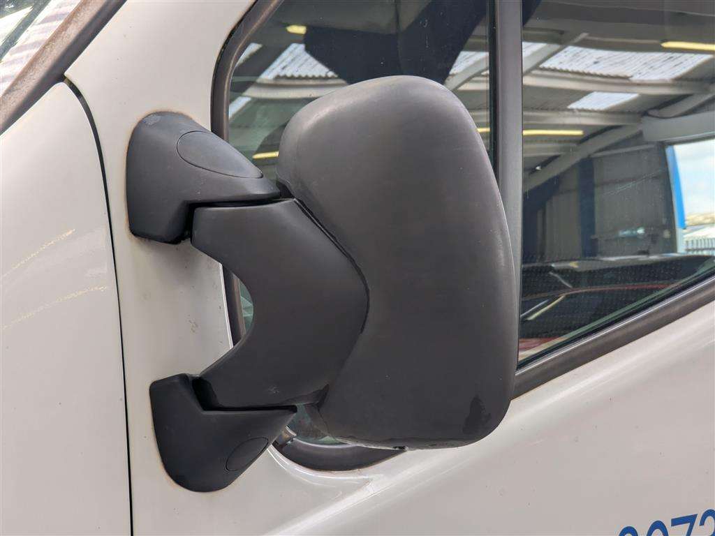 <p>2013 VAUXHALL VIVARO 2700 CDTI 89 SWB</p>