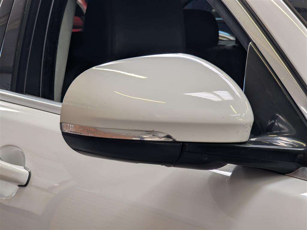 <p>2013 JAGUAR XF S PORTFOL SPORTBRAKE V</p>