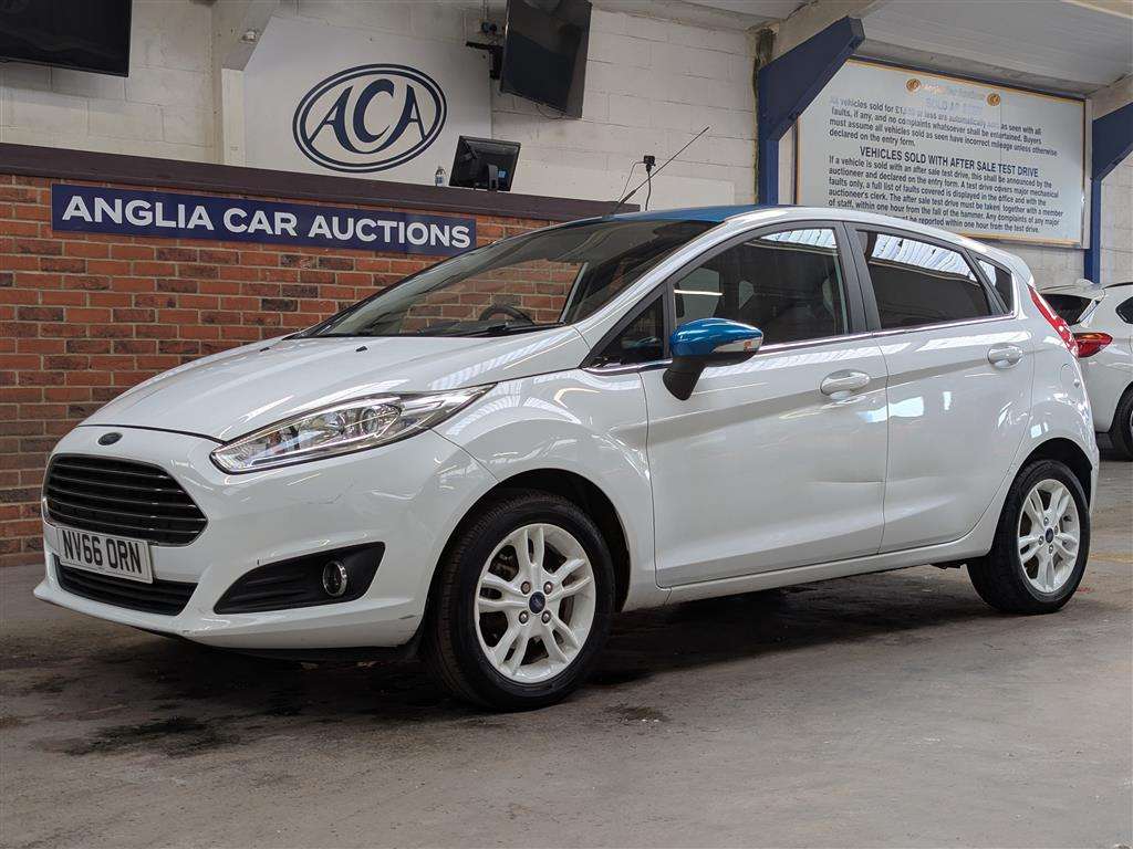 <p>2017 FORD FIESTA ZETEC WHITE EDIT S</p>