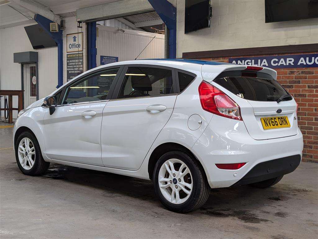 <p>2017 FORD FIESTA ZETEC WHITE EDIT S</p>