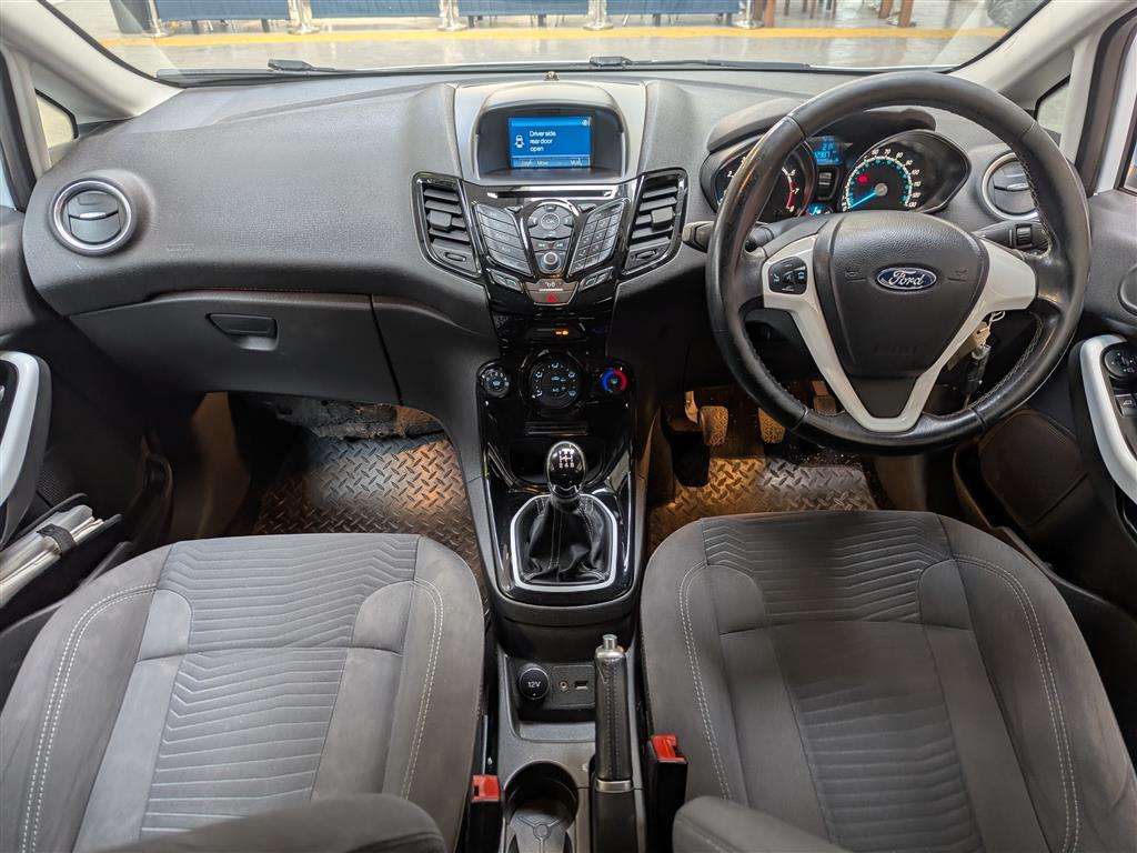 <p>2017 FORD FIESTA ZETEC WHITE EDIT S</p>