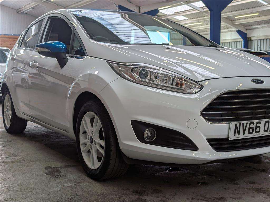 <p>2017 FORD FIESTA ZETEC WHITE EDIT S</p>