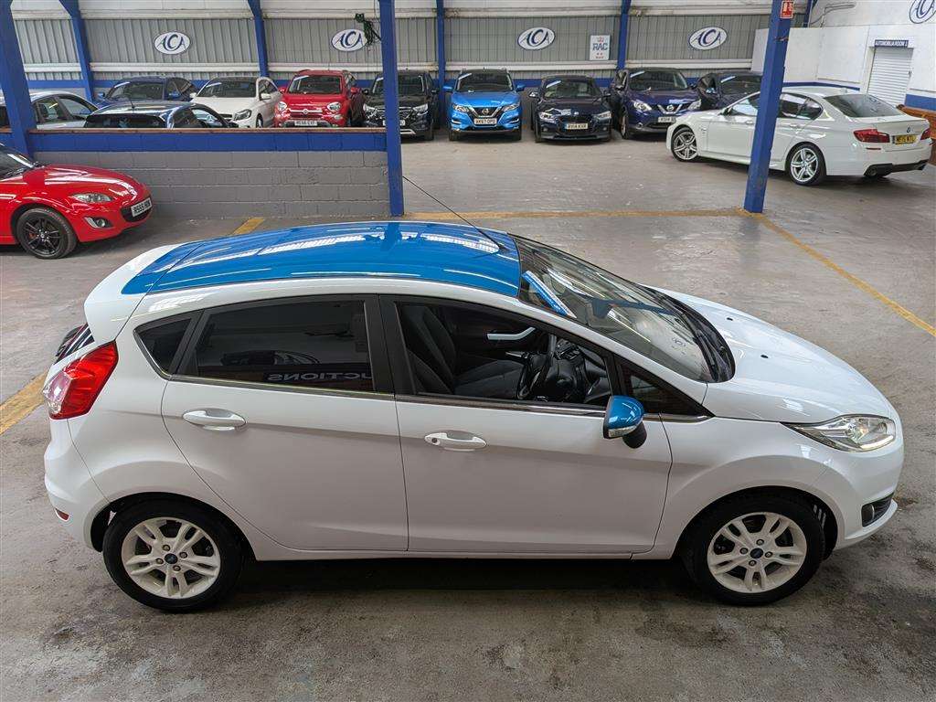 <p>2017 FORD FIESTA ZETEC WHITE EDIT S</p>