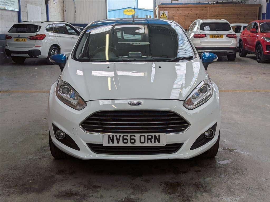 <p>2017 FORD FIESTA ZETEC WHITE EDIT S</p>