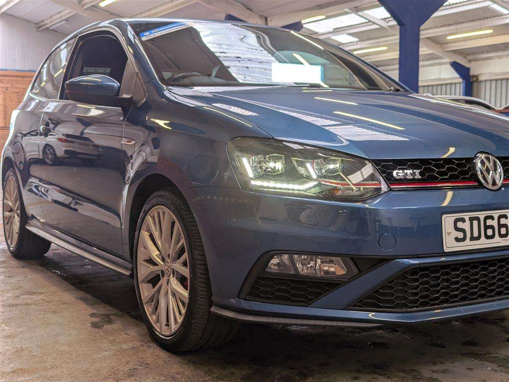 <p>2016 VOLKSWAGEN POLO GTI</p>