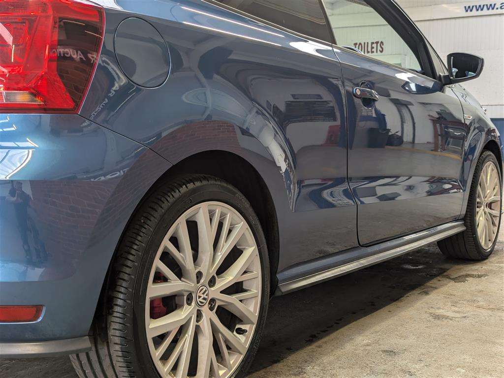 <p>2016 VOLKSWAGEN POLO GTI</p>