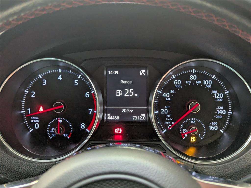 <p>2016 VOLKSWAGEN POLO GTI</p>