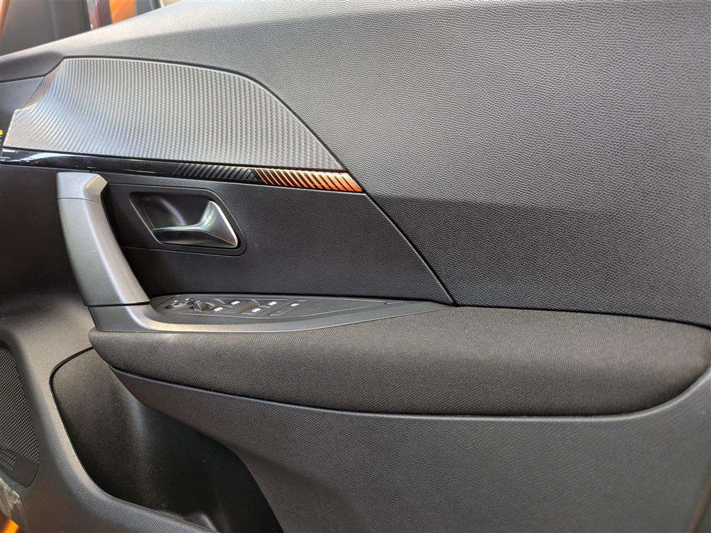 <p>2020 PEUGEOT 2008 ACTIVE EV</p>