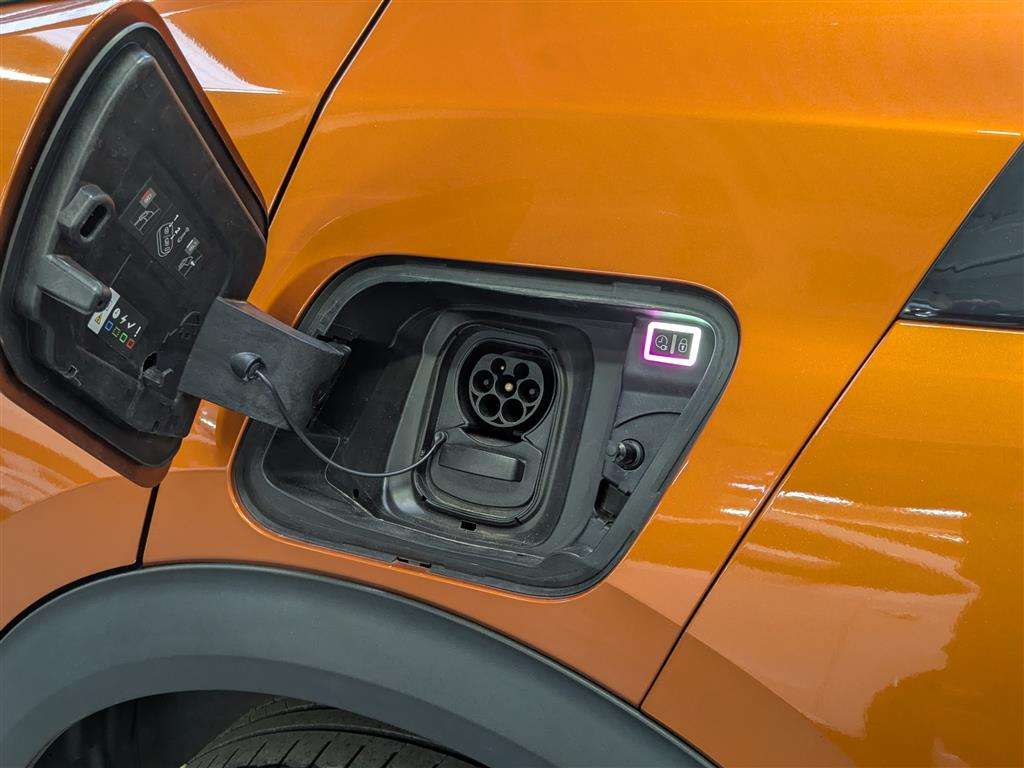 <p>2020 PEUGEOT 2008 ACTIVE EV</p>