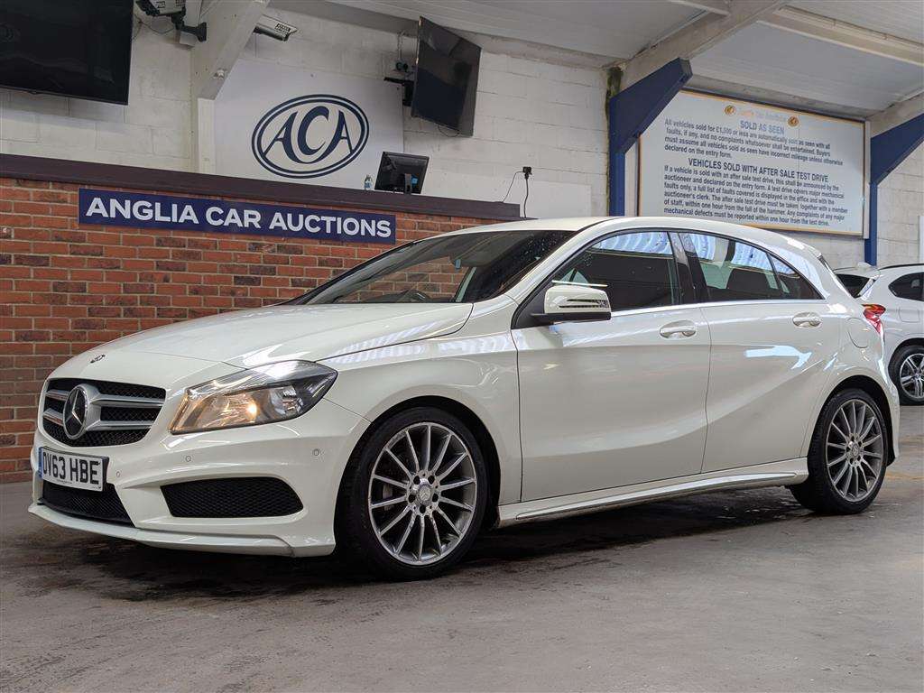 <p>2013 MERCEDES-BENZ A180 BLUE-CY AMG SPORT CD</p>