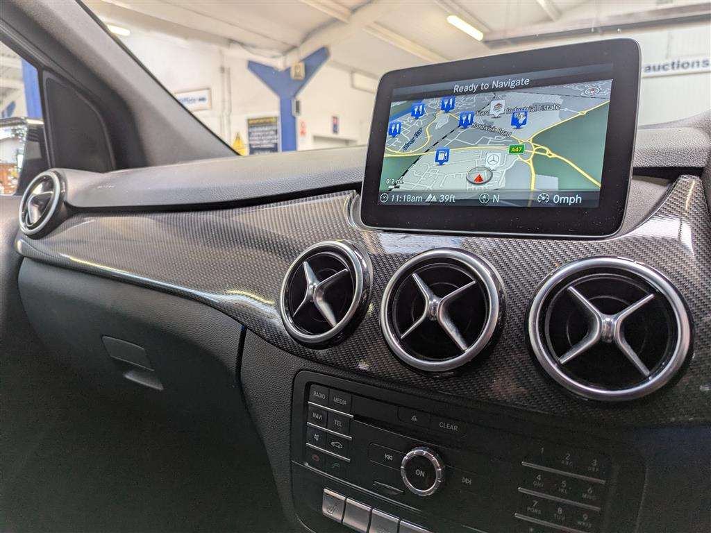 <p>2018 MERCEDES-BENZ B 200 AMG LINE PREMIUM D</p>