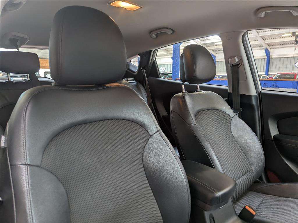 <p>2014 HYUNDAI IX35 SE NAV CRDI</p>