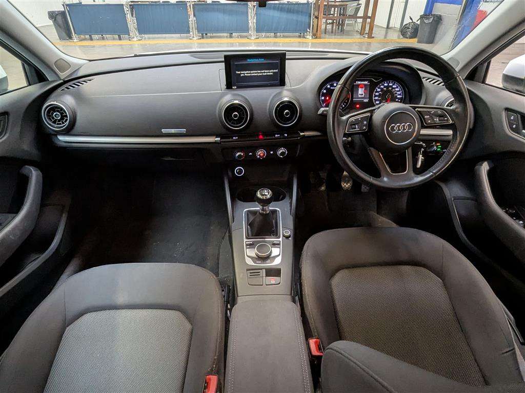 <p>2017 AUDI A3 SE TFSI</p>
