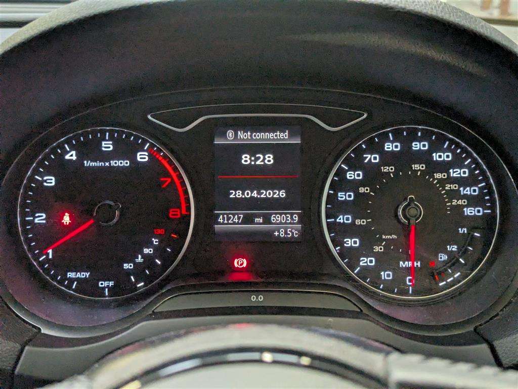 <p>2017 AUDI A3 SE TFSI</p>