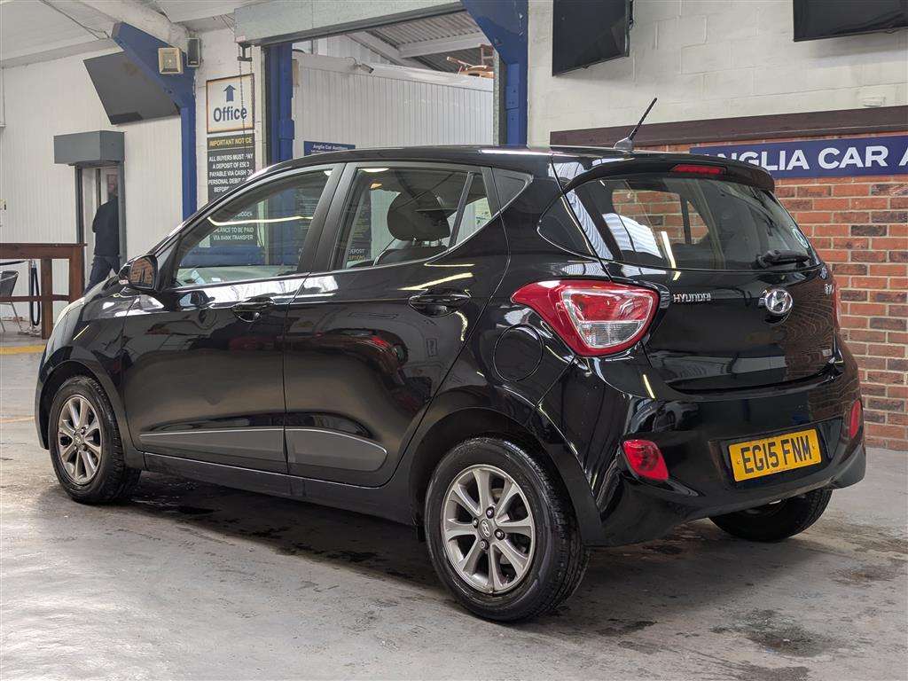 <p>2015 HYUNDAI I10 PREMIUM</p>