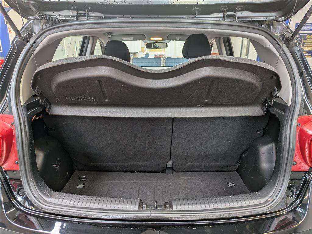 <p>2015 HYUNDAI I10 PREMIUM</p>