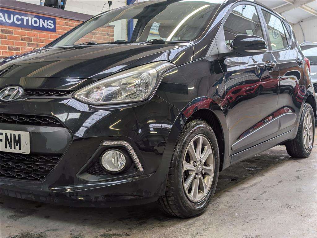 <p>2015 HYUNDAI I10 PREMIUM</p>