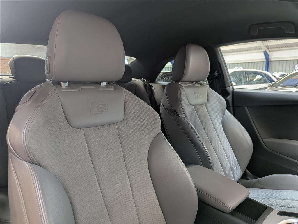 <p>2022 AUDI A5 S LINE 40 TFSI MHEV S-</p>