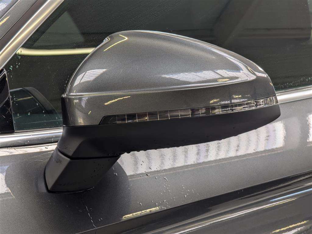 <p>2022 AUDI A5 S LINE 40 TFSI MHEV S-</p>