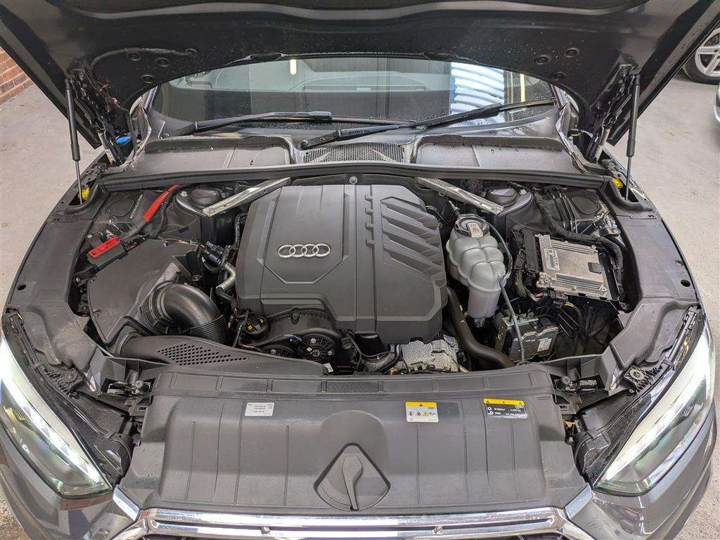 <p>2022 AUDI A5 S LINE 40 TFSI MHEV S-</p>