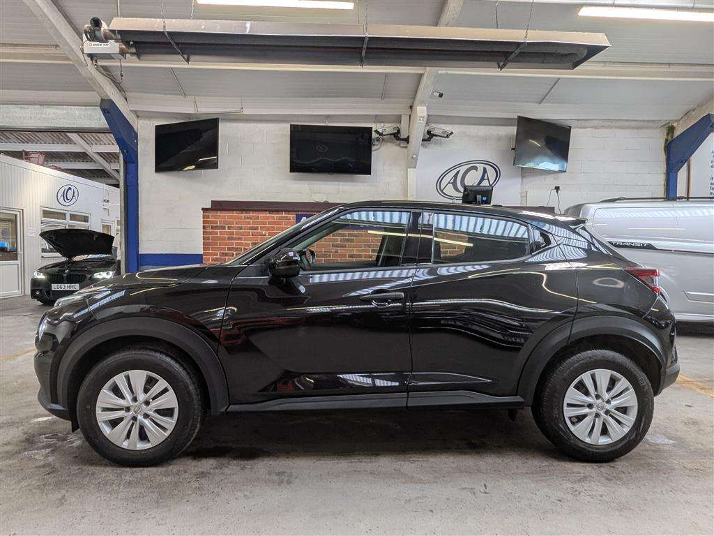 <p>2023 NISSAN JUKE VISIA DIG-T</p>