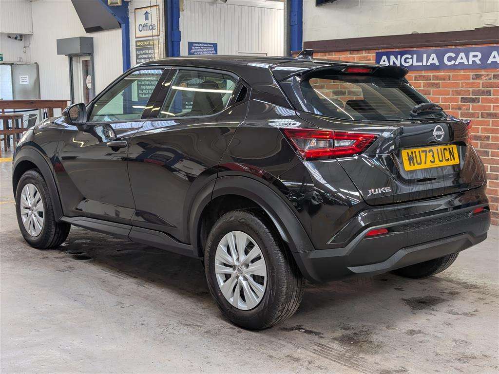 <p>2023 NISSAN JUKE VISIA DIG-T</p>