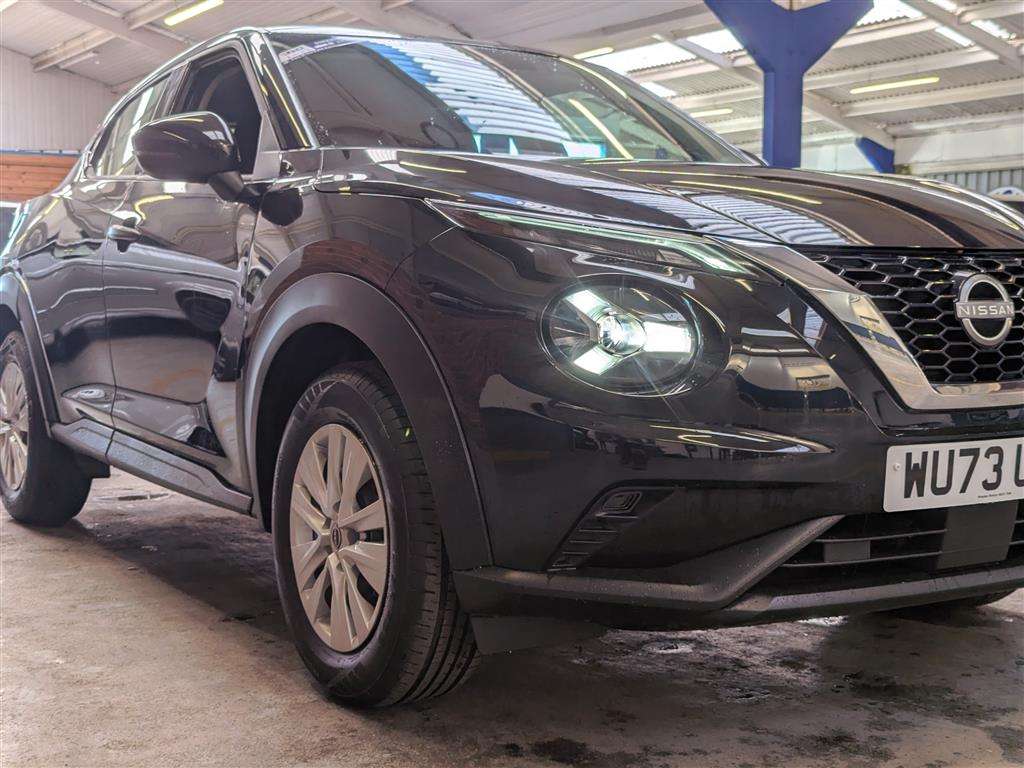 <p>2023 NISSAN JUKE VISIA DIG-T</p>