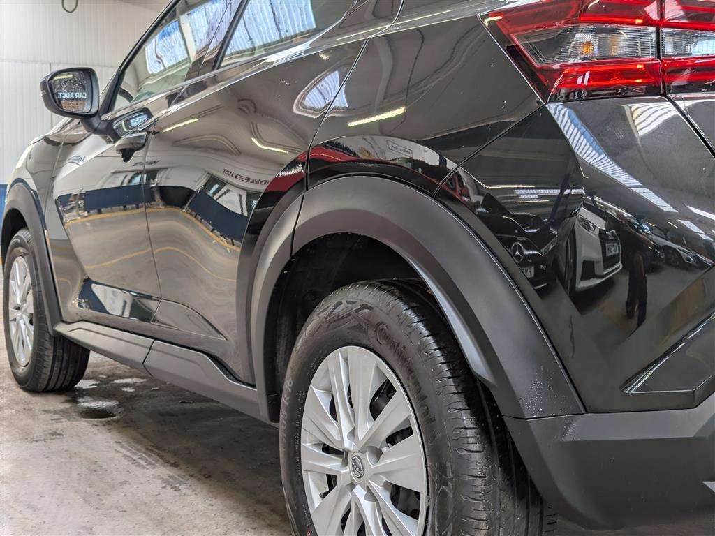 <p>2023 NISSAN JUKE VISIA DIG-T</p>