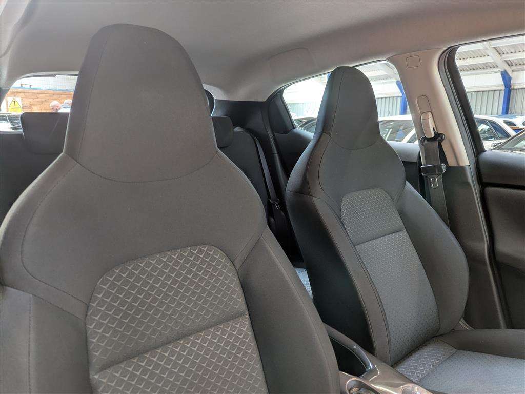 <p>2023 NISSAN JUKE VISIA DIG-T</p>