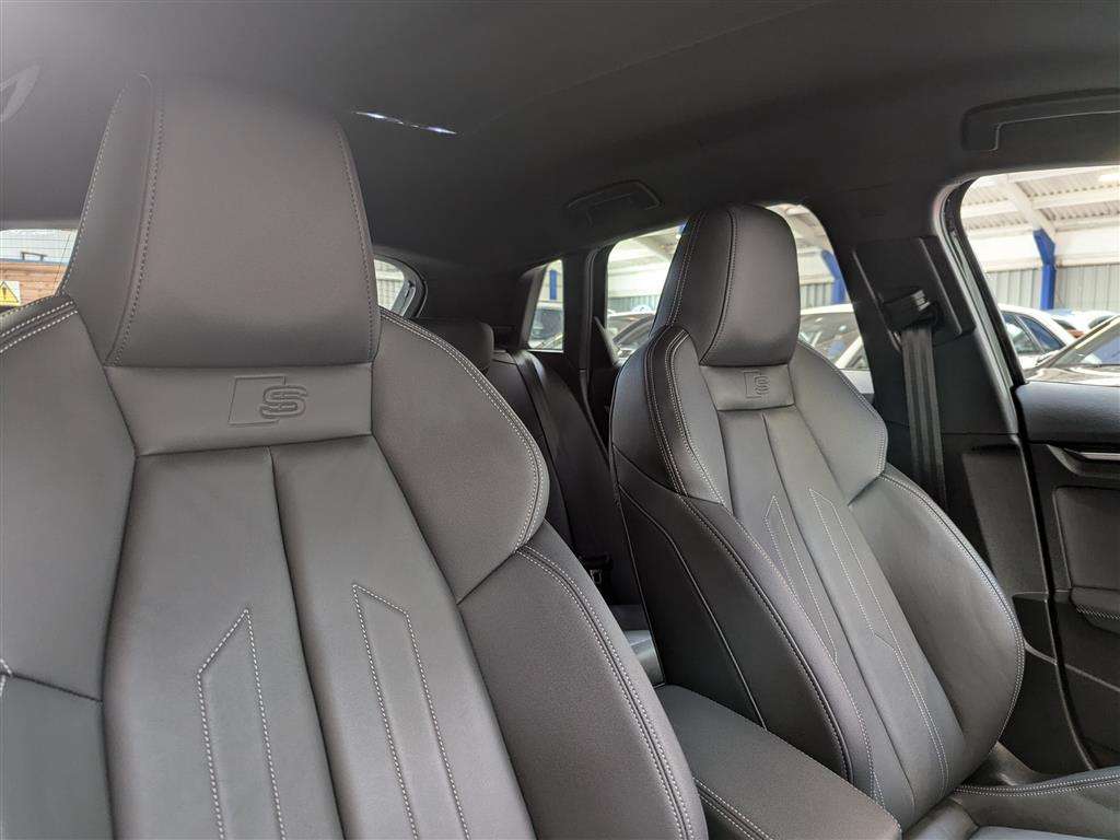 <p>2023 AUDI A3 S LINE 30 TFSI MHEV S-</p>